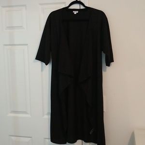 Lularoe Shirley Small Black and Gray marled knit